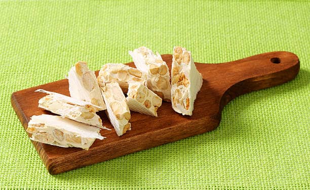 تصویر 2 از گز نوقای تبریز با کیفیت بالا و بافت نرم